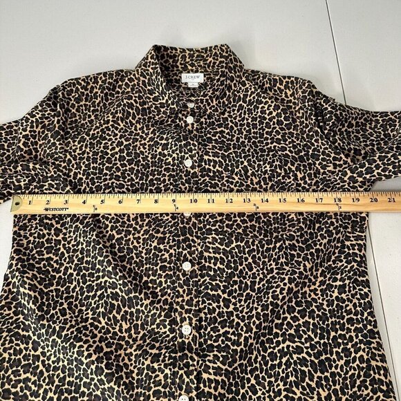 J Crew Button up Shirt Size M Leopard Print Long Sleeve Signature Fit - Picture 9 of 11